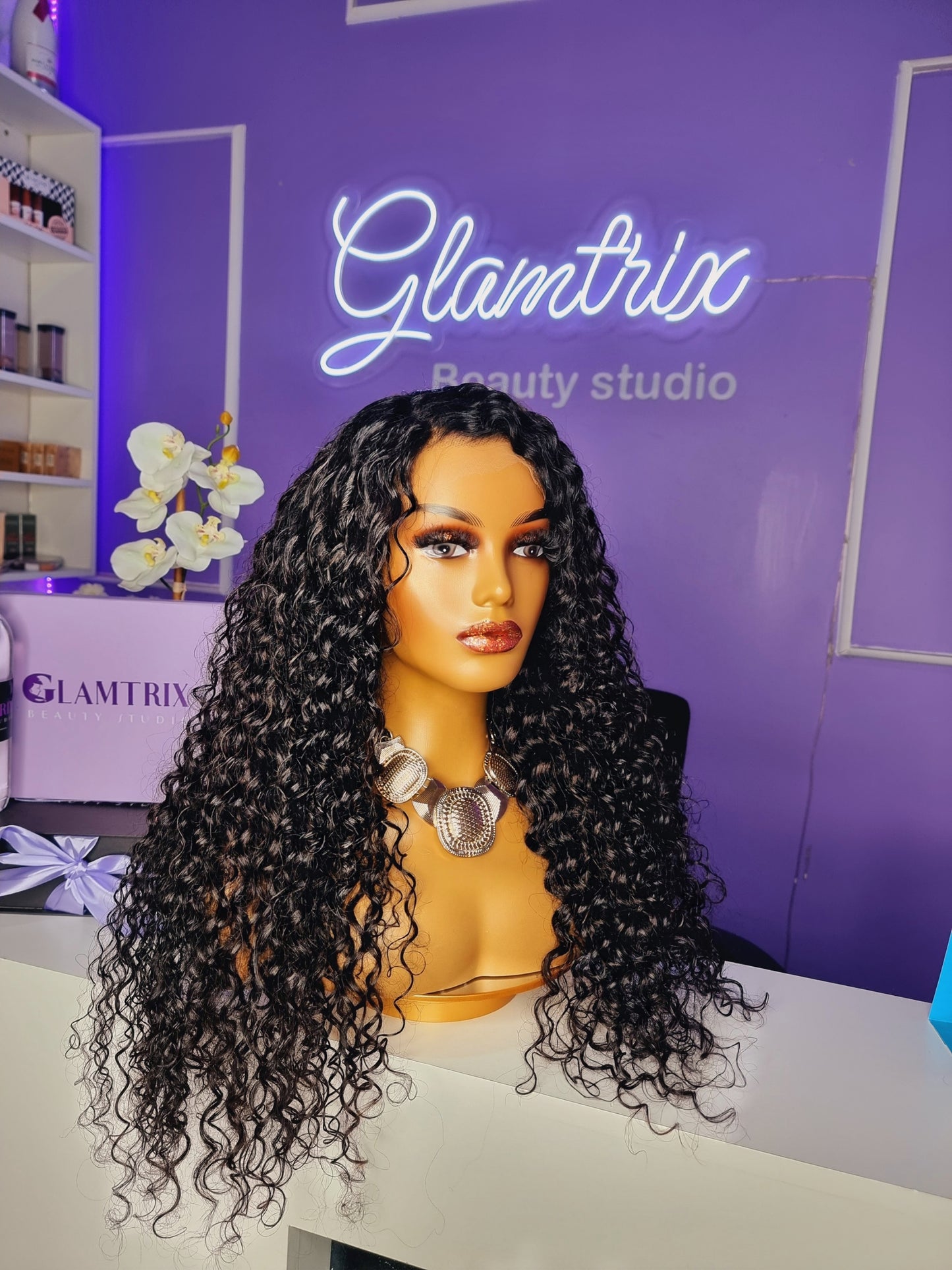 Karolina Wig unit